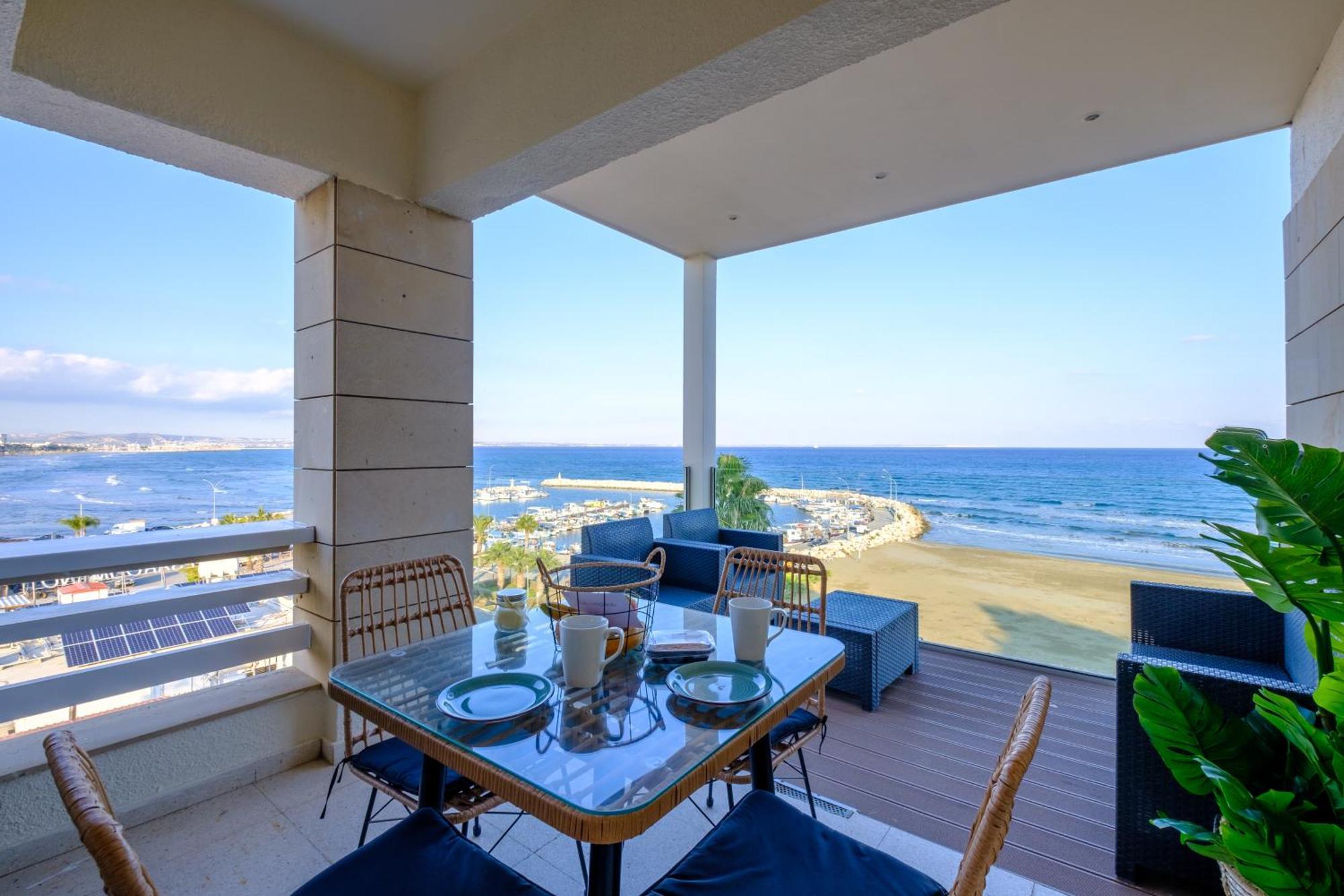 Lazuli Sea View Beachfront Ap 254 Lejlighed Larnaca Eksteriør billede