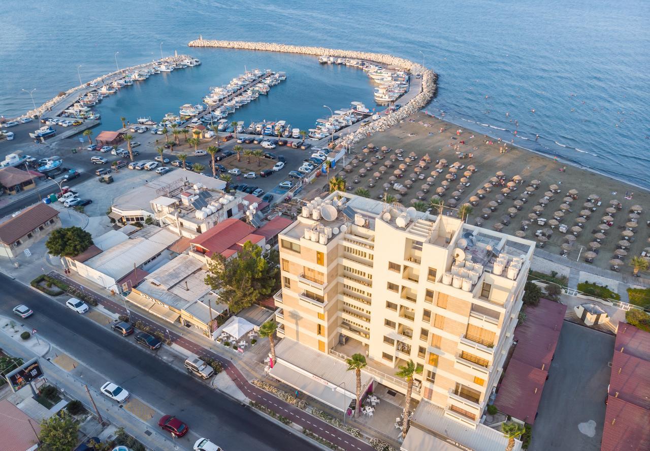 Lazuli Sea View Beachfront Ap 254 Lejlighed Larnaca Eksteriør billede