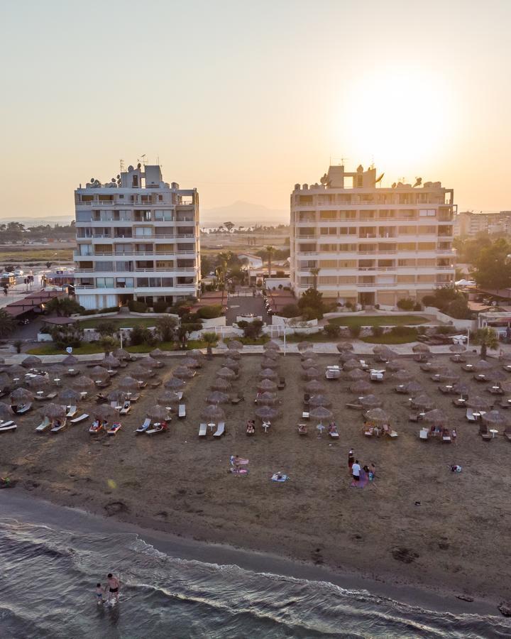 Lazuli Sea View Beachfront Ap 254 Lejlighed Larnaca Eksteriør billede